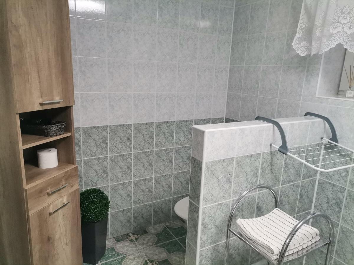 Apartman Ustie Трстена Екстер'єр фото
