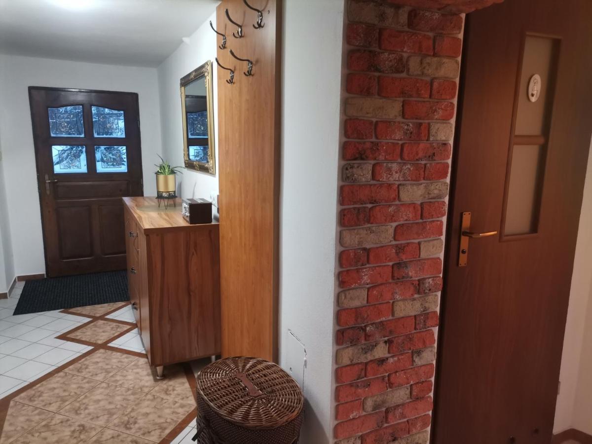 Apartman Ustie Трстена Екстер'єр фото