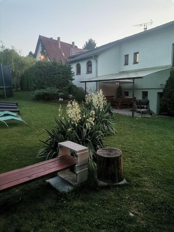 Apartman Ustie Трстена Екстер'єр фото