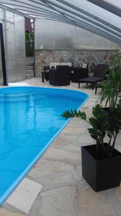 Apartman Ustie Трстена Екстер'єр фото